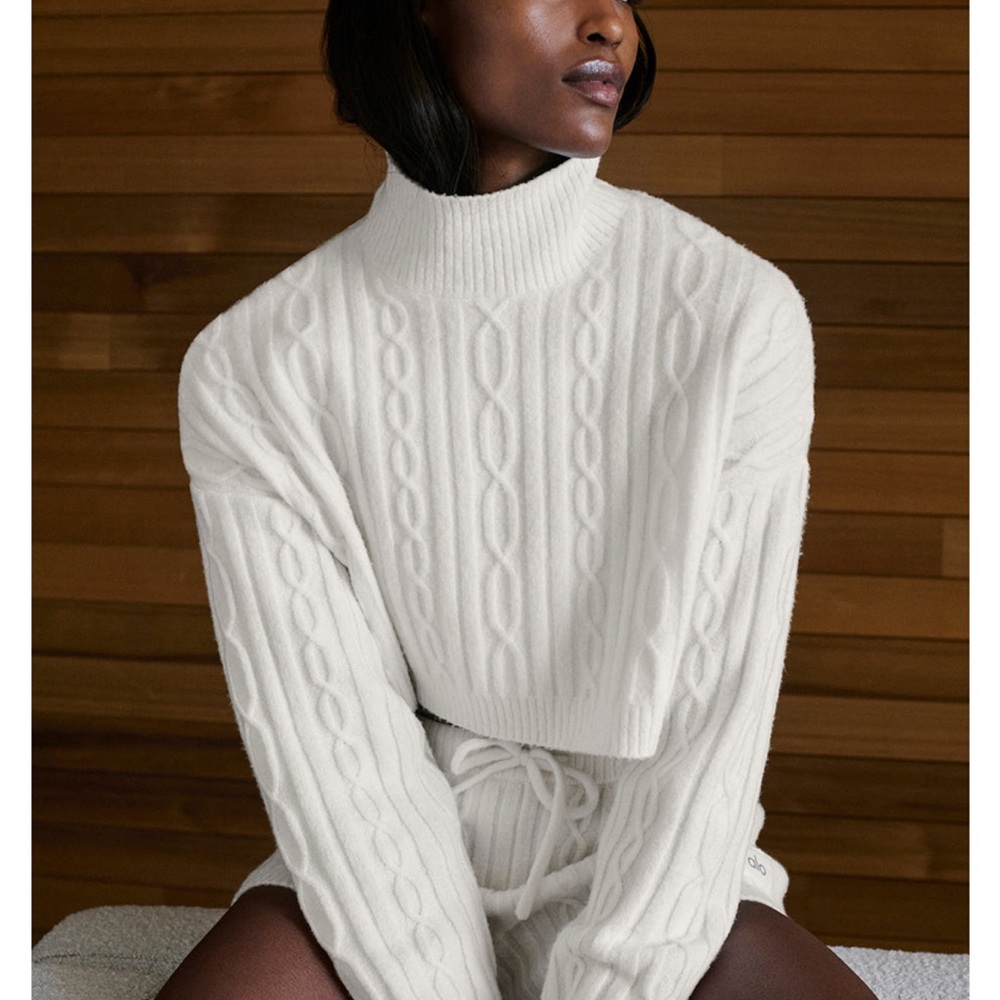 Cozy Cable Knit Turtleneck Sweater + Shorts (SET of 2)  - White